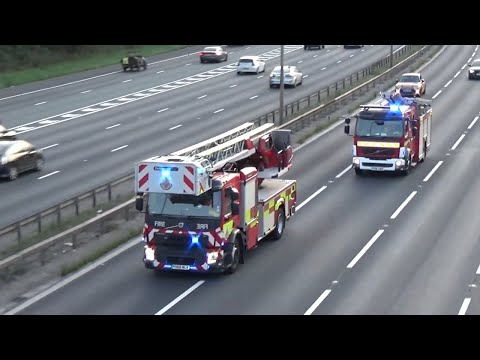 Stretford's Pump & Turntable Ladder Responding | Greater Manchester Fire & Rescue Service