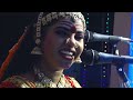 32 நிமிடம் மேடையை கை தட்டலில் நனையவைத்