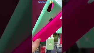 “Capinhas coloridas pra deixar seu iPhone ainda mais estiloso 💖✨ #capinhas #iphone #estilo