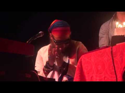 Nicholas David (Live) - suprised w/ birthday cake