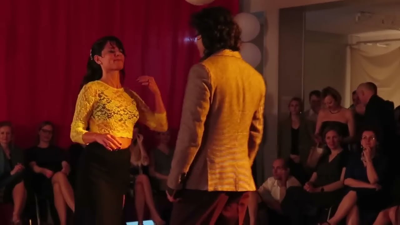 Ismael Ludman & Maria Mondino- Pobre Flor