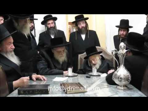 Toldos Aharon Rebbe Visiting Skulen Rebbe - Cheshvan 5776