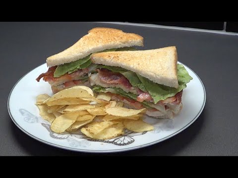 CLUB SANDWICH, SEMPLICE E GUSTOSO - Ricette Dal Mondo