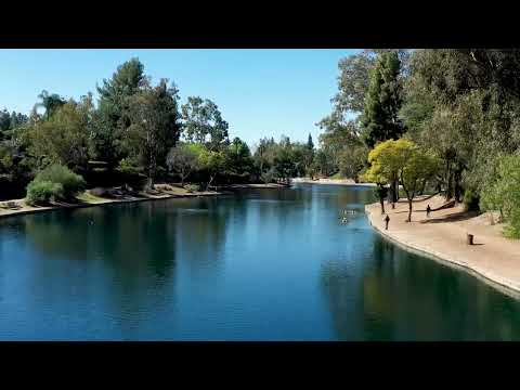 Elliott Photo and Video video.