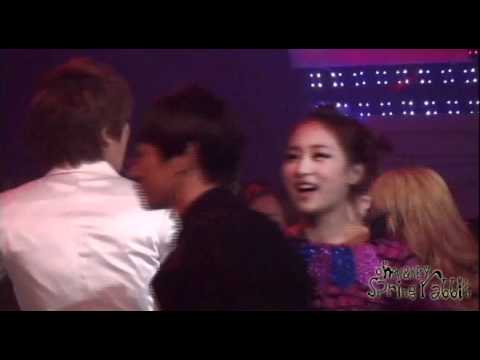 [fancam] 101212 SHINee Key dances Jumping with Nicole