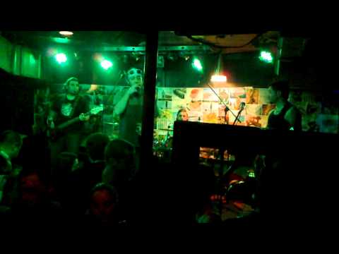 THE POMORIANS & SURMATA HARRY - Live @ Stroeja, Sofia - February 2011