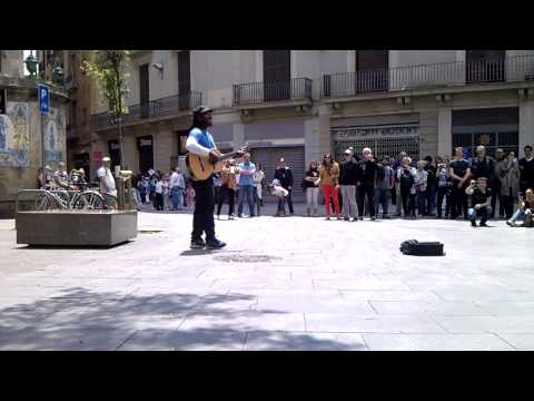 Clarence Milton Bekker aka CB Milton playing 'What's Up' by 4 Non Blondes in Barcelona