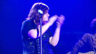 Kelly Clarkson - Walking After Midnight - New Orleans - 12/13/09 - Live