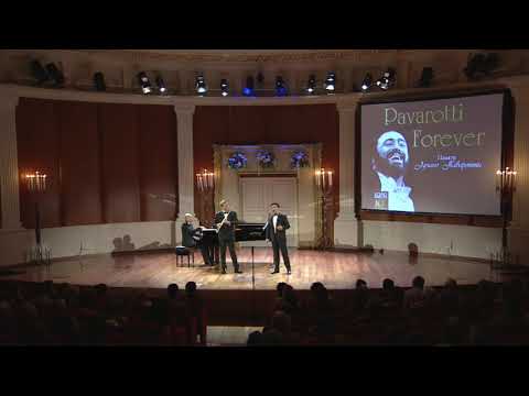 Andrea Griminelli, Jenishbek Ysmanov and Paolo Andreaoli play De Crescenzo's Rondine al nido