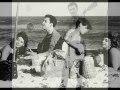 ♪ Eu sambo mesmo (with Helô Pinheiro) / João Gilberto