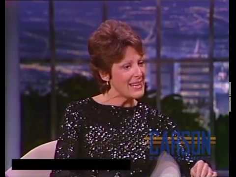 Linda Lavin sings and interviewed by Joan Rivers - November 24, 1980