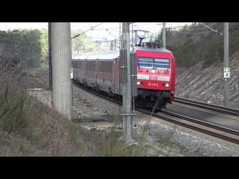 Züge (ICE,RE) auf der Schnellfahrstrecke Nürnberg-Ingolstadt kurz vor Allersberg am 19.03.19