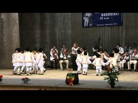 Ansamblul folcloric Balada Bucovinei din Suceava 3