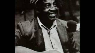 Bear Cat Blues ........John Jackson