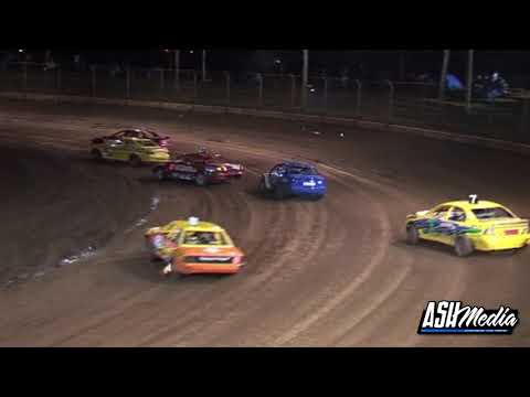 Modified Production: 2010/11 Aussie Open - A-Main - Maryborough Speedway - 02.01.2011