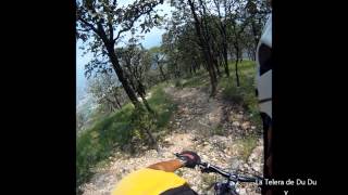 preview picture of video 'Descenso en bicicleta Downhill en el cerro de Amatitan (PAISAJE AGAVERO)'