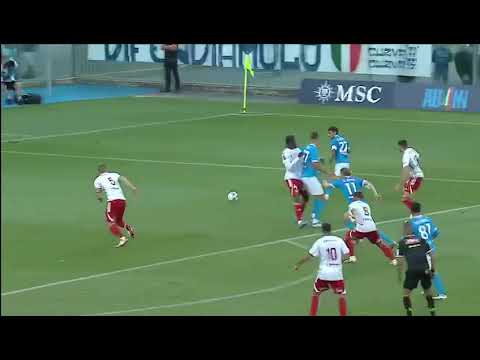 VIDEO SSCN - Amichevole, Napoli-Brest: il magico tacco di De Bruyne stampatosi sul palo! 