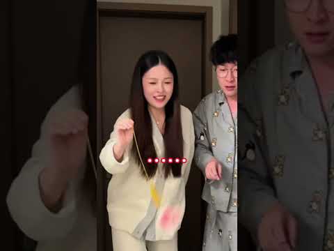 过年节目这不就来了嘛！#搞笑 #日常 #vlog #情侣 #游戏