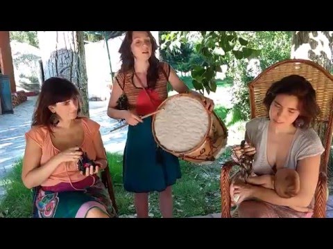 Georgina Hassan, Luvi Torres y Marina Santillán - Canto de boga (Colombia)