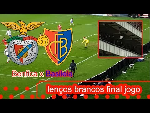 Não era o video que queria carregar... Lenços Brancos na Luz! Temos de ter força! Benfica x Basileia