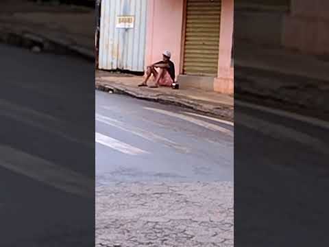 Rogerinho Pedreiro aqui em Coqueiral no Sul de Minas Gerais - Está "De Folga"!!!