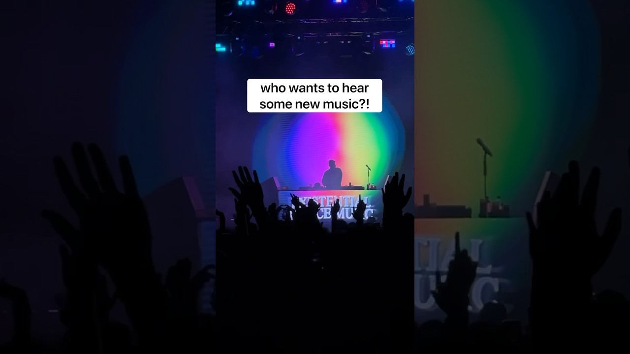 i have a new song ‘GLOW’ coming out this friday 🌟 i wrote it with the amazing @HeyItsAuRa!