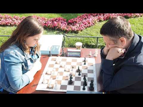 chess blitz WIM Lupik - GM Novik