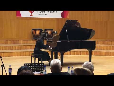 Emma Ivascu ~concursul " On Stage 2022" liceul de artă Ion Vidu~