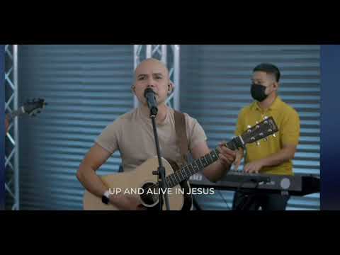 Up and Alive luke + Anna Hellebronth performed by fellowship of the emirates Dubai