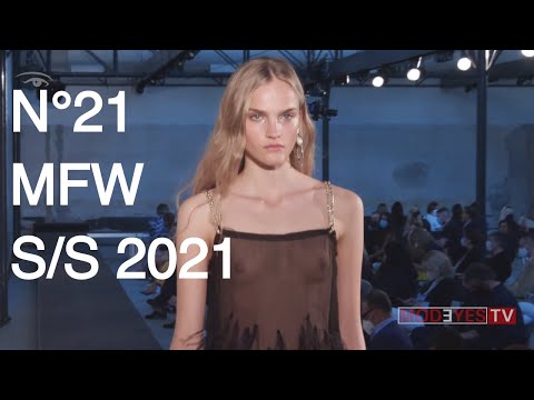 N°21 | SPRING SUMMER 2021 | FULL RUNWAY SHOW