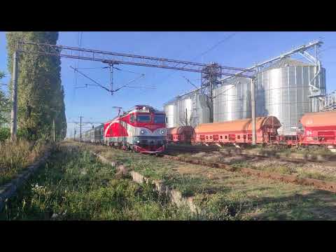 Tren IR1656 Suceava - Bucuresti Nord trece prin Sabaoani cu 477-613-0 - 05.10.2022