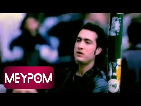 Kıraç - Bir Garip Aşk Bestesi (Official Video)