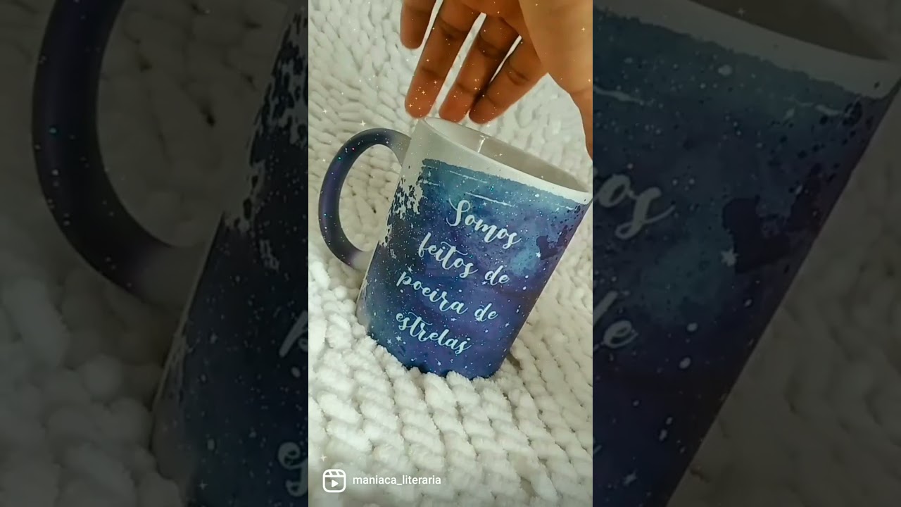 Presente caneca no tema livro Infinitas Possibilidades do Nunca 🤩