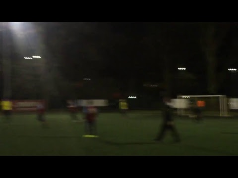 24.11 Old Boys (bordowe) - The Crazy Gang (żółte)