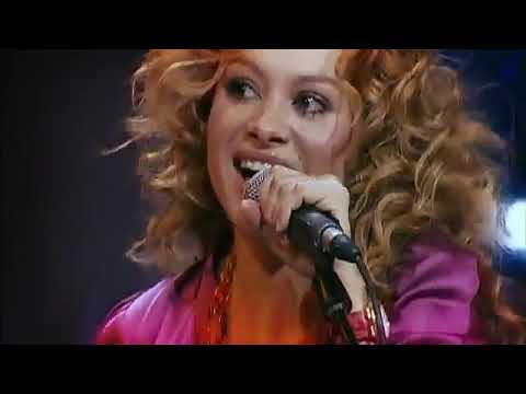 Coti Ft. Paulina Rubio, Julieta Venegas - Nada Fue Un Error (2005)