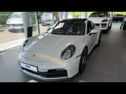 Porsche 911 Carrera - Image 2