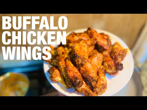 CRISPY OVEN BAKED BUFFALO CHICKEN WINGS
