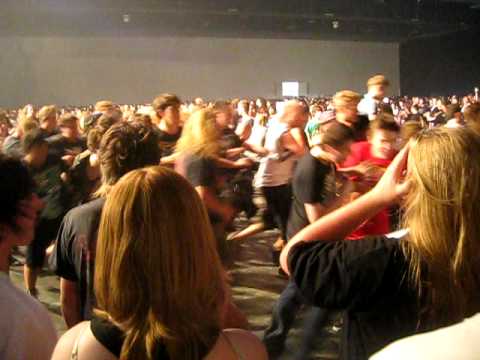 Circle Pit @ No Sleep Til Auckland 2010
