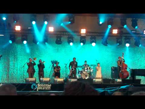 Lady Linn And her Magnificent Seven - A Love Affair live @ Lokerse Feesten Good Quality