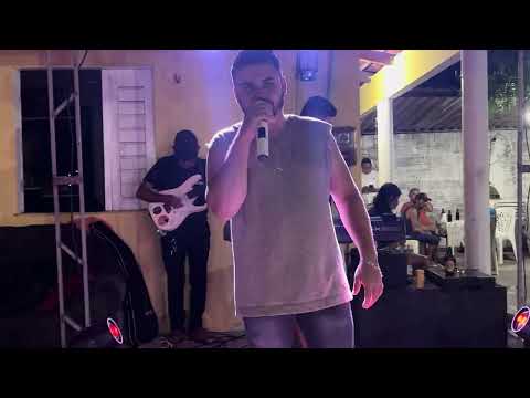 Eudes Brandão ao vivo em Itarema Ceará fazendo uma boa música pra galera 