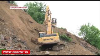 Селевой поток заблокировал  трассу  Грозный-Шатой недалеко от въезда в райцентр