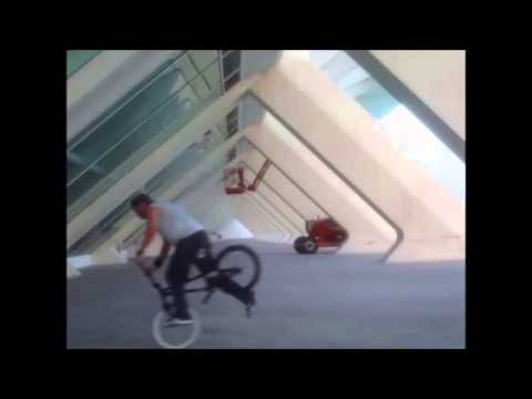 Flatland bmx-Ramirez ground tactics