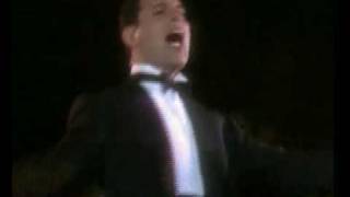 Bài hát There Must Be More To Life Than This - Nghệ sĩ trình bày Freddie Mercury