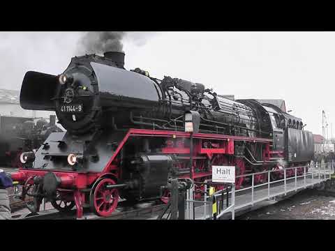 Winterdampf im Thüringer Wald mit 41 1144 und 50 3501