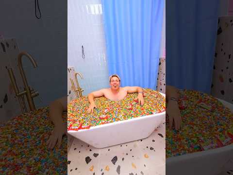 Моя девушка не любит Skittles!
