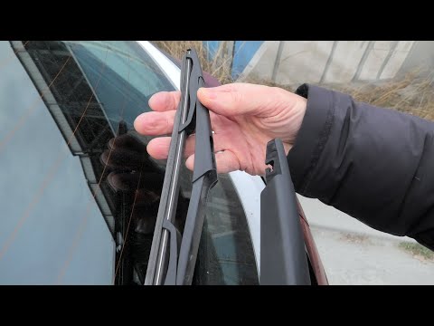 Nissan Kicks (2018-2024): Rear Wiper Blade Replacement.