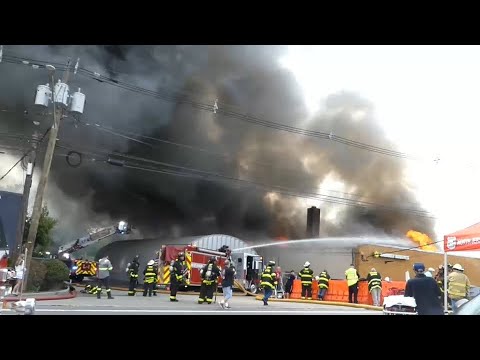 Thick smoke fills air after fire breaks out in Totowa, New Jersey