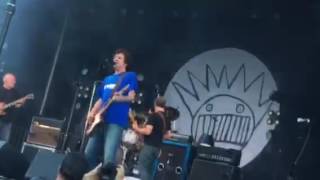 Ween Portland 2016 Song1 ~ strap on that jammy pac ~