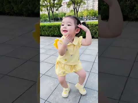 這小表情誰不愛呢 #萌寶舞蹈 #跳舞寶寶上線 #萌娃跳舞 #廣場舞寶寶上線 #活潑萌娃風