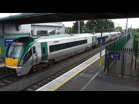 22000 Class DMU Train number 22321 - Howth Junction Station